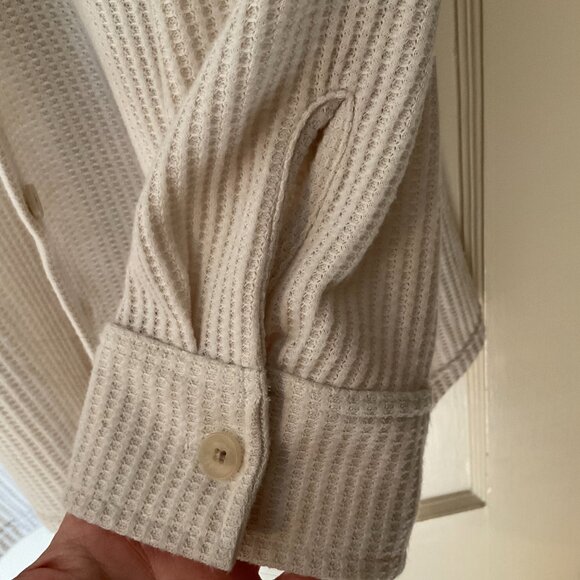 Old Navy Womens Waffle Shacket Lounge Size Large Button Beige NWT - Picture 4 of 6